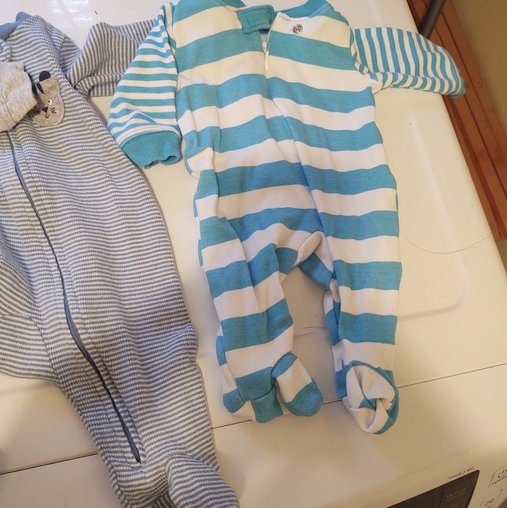 Boys sleeper bundle - Picture 2 of 3